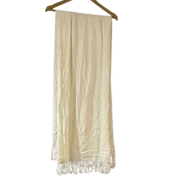 Primo Filo Italia Accessories - Made in Italy Ivory Textured XL Scarf with Fringe – Oversized Wrap